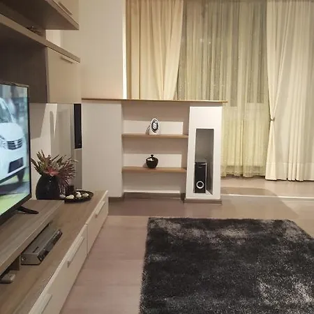 Apartment Pretty Amt *